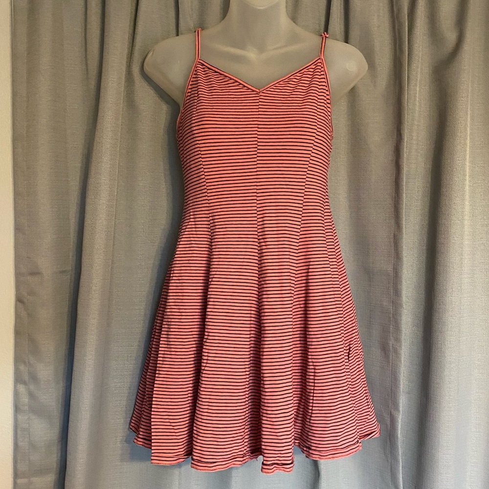 AMERICAN EAGLE OUTFITTERS 💗🖤DRESS Thin Strap